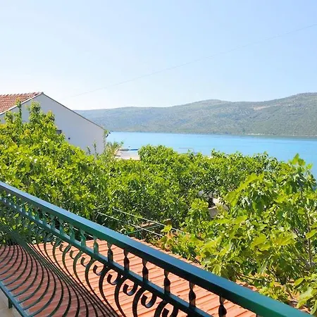 Milly Poljica (Trogir)